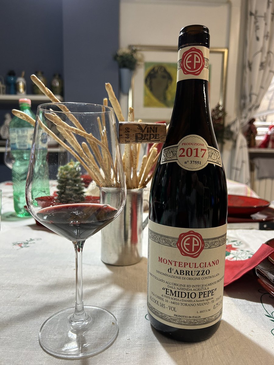 Montepulciano Emidio Pepe <a href="/EmidioPepe/">Emidio Pepe</a> 🍷

Wonderful elegance and concentration all the way through the long finish.

Best of the bests

#montepulciano #italianwine