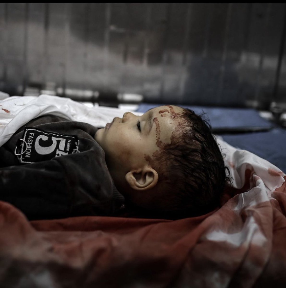 EyeonPalestine's tweet photo. 1 child killed every 15 minutes in Israeli occupation airstrikes on Gaza.
"Gaza has become a graveyard for thousands of children. It's a living hell for everyone else." https://t.co/dahHomouRF