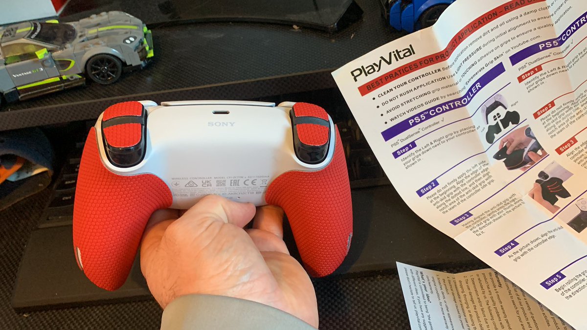 TheTerminatorRJ's tweet photo. New Grips thanks to @PlayVitalGaming  #PlayVital Love them so far! They feel great and the trigger grips were unexpected but make the controller awesome! https://t.co/ZKe4Y1wn45