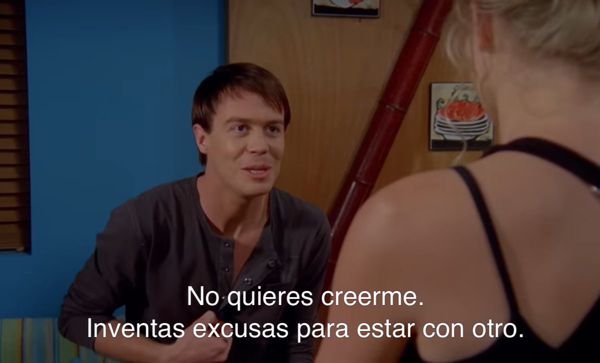 yo finjo demencia y para mi esto nunca paso y ello terminan juntos y felices.