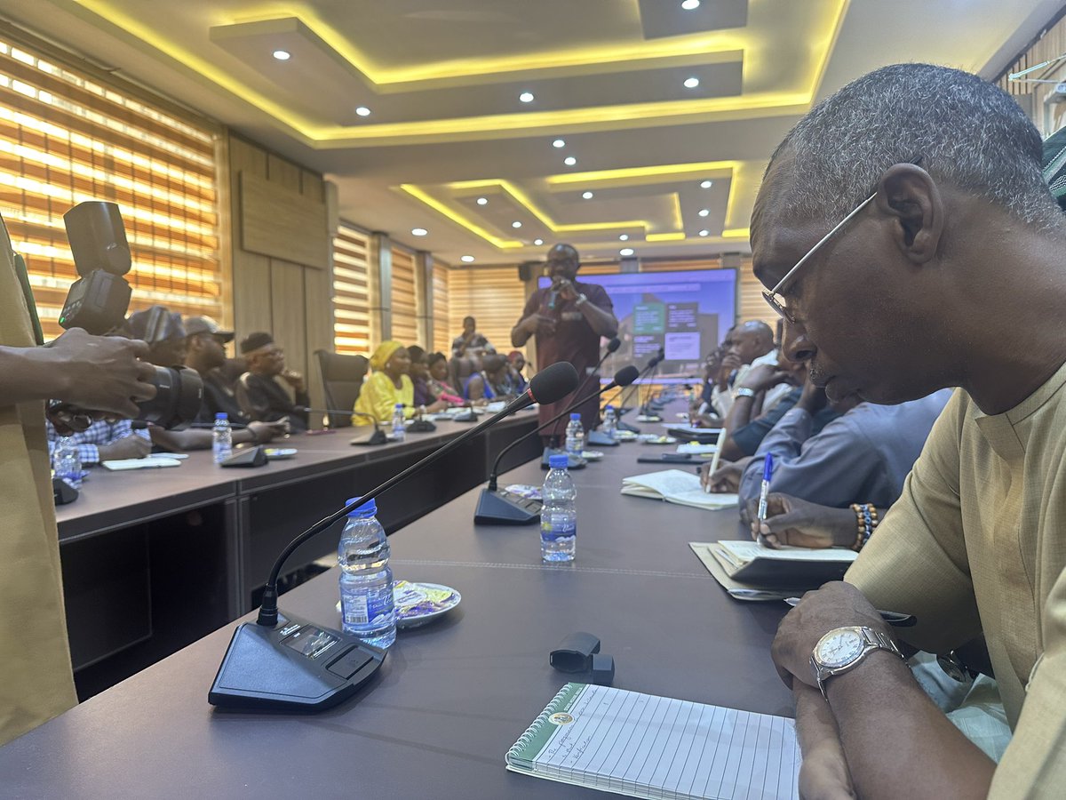 olorunwababs's tweet photo. From Monday, Nigerians can apply for their international passport online without having to worry about intermediaries. I was at the stakeholder forum earlier today where the minister of Interior @BTOofficial, CG immigration @nigimmigration and many other stakeholders reviewed the online platform and provided feedback for improvement. I am really proud if this innovation happening and hope this process will be successful for all.