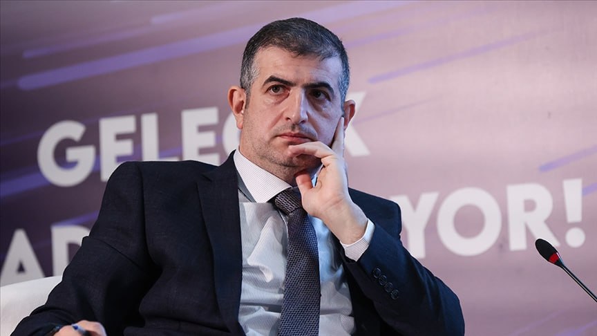 NekadarolduTR's tweet photo. Haluk Bayraktar:

Bir sürü ülkeden bize teklifler yapılıyor.

"Gelin bizim ülkemizde yatırım yapın, size para verelim, hiçbir zaman vergi vermeyin" diye teklif ediyorlar.

Biz bu teknolojiyi ülkemiz için, ülkemizin insanı ile birlikte yapıyoruz. https://t.co/e5CGQbA0EO