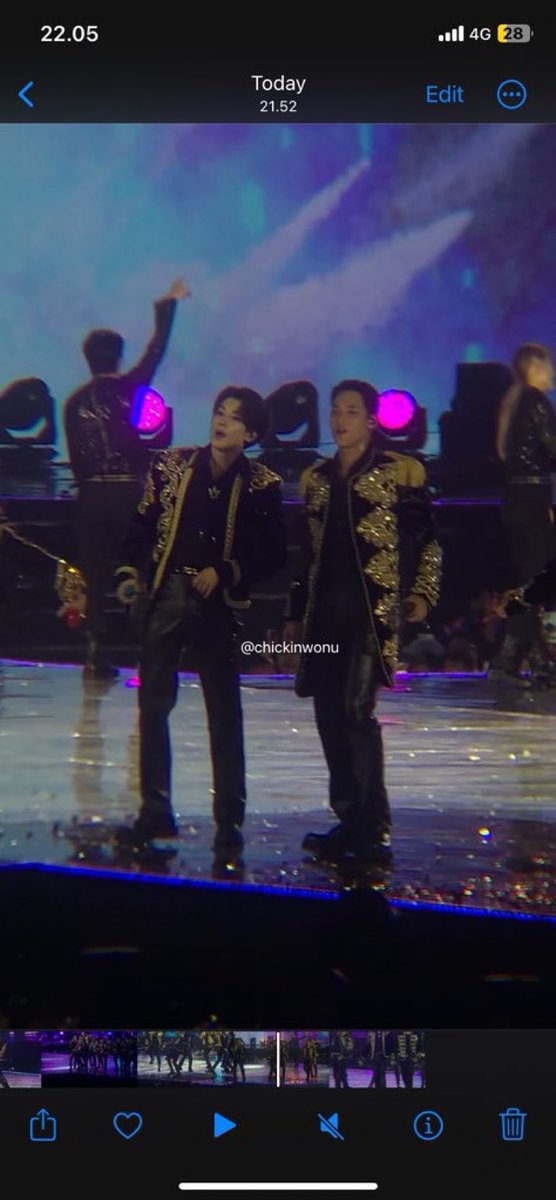 TERIMAKASIH LAPORANNYA <a href="/chickinwonu/">mei ✰</a> GUE UDAH GAK KUAT VRENGSEKDJDKSKSHSJ BISA BISANYA ELUUU 😭🫵 MINWON STRESS