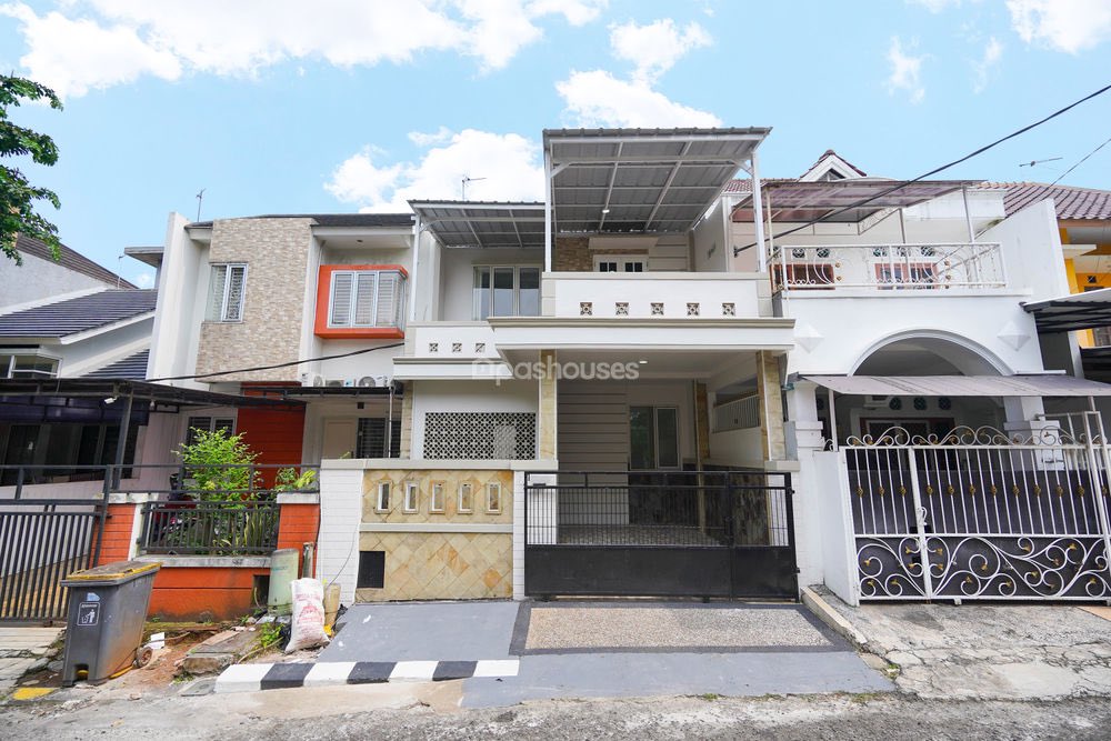paramardhikaxvr's tweet photo. [RUMAH DIJUAL]
Lokasi: Perumahan Citra Grand, Cibubur
Di dalam cluster, menghadap timur laut
LT/LB: 90/140m2
2 lantai
KT: 3+1
KM: 3
SHM

Jika berminat/mau bertanya lebih lanjut, bisa hubungi melalui DM ☺️ https://t.co/RkMMYyFyPB