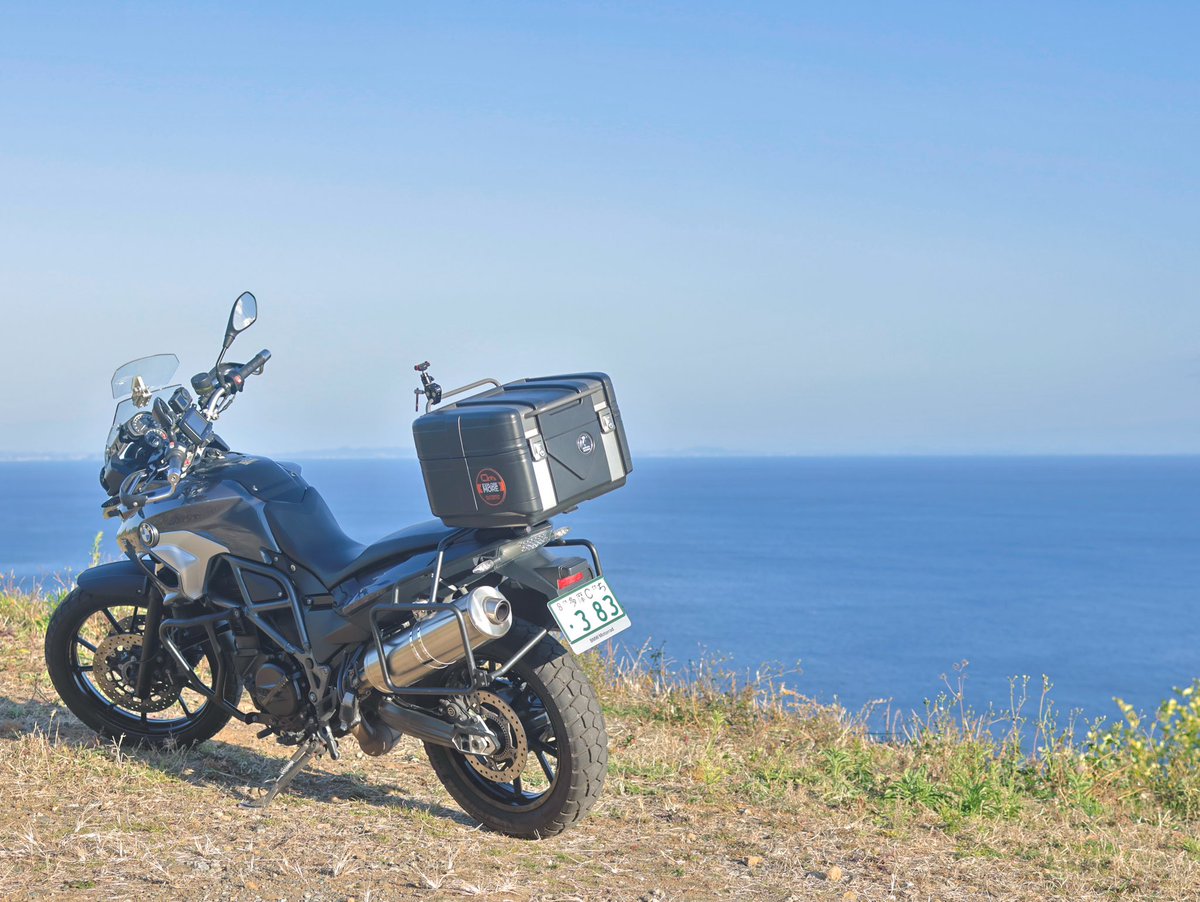 taka_crf250's tweet image. 久しぶりに一眼で撮影した絵

ちょっとポヤッとしているのは
オールドレンズ風に撮れる…と言う
フィルターを使ったため

いつも一眼カメラを持っていくのだけど
ケースから出したりセットするのが
面倒で 単なるオモリになっている…

反省…

#小田原
#EOS_R7
#ソロツーリング
#bmw_f700gs