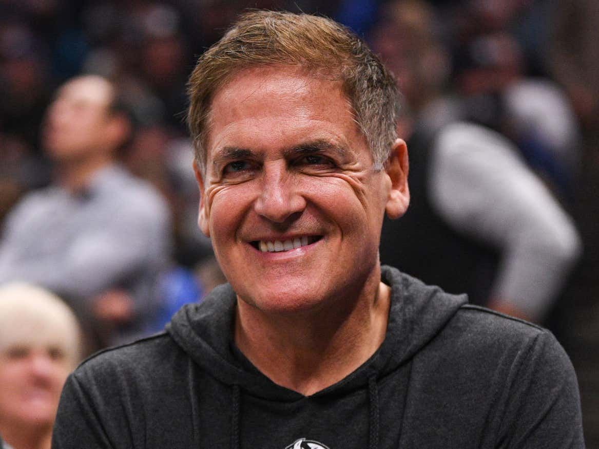 barstoolsports's tweet photo. Mark Cuban Is Giving Mavericks Employees $35 MILLION In Bonuses As A Thank You For All Their Hard Work After Selling The Team https://t.co/mjYfWXLnEA https://t.co/qs6XQkSWq0