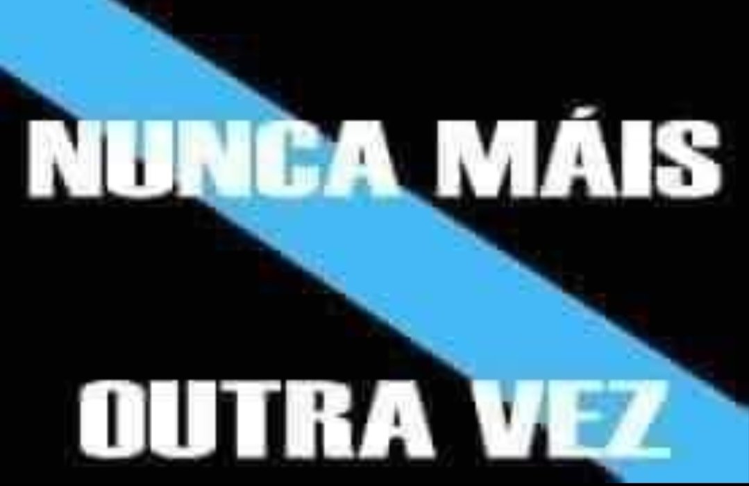O litoral galego está cheo de bolinhas plásticas espalhadas por milheiros que ameazan o ecosistema marinho cun grave risco de contaminación

Os contedores caeron ao mar fai un mes pero a Xunta non informou a ninguén  ata que apareceron nas costas os sacos coa mercancía