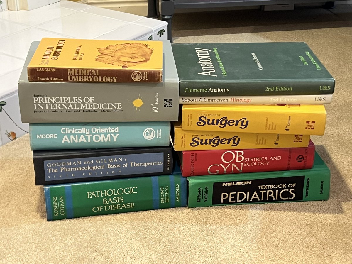 UofU_Anes_Chair's tweet image. Finally parting ways with my core med school books. It’s curiously difficult for reasons I don’t understand. Today’s student won’t have to worry about this problem! #medschool #textbooks
