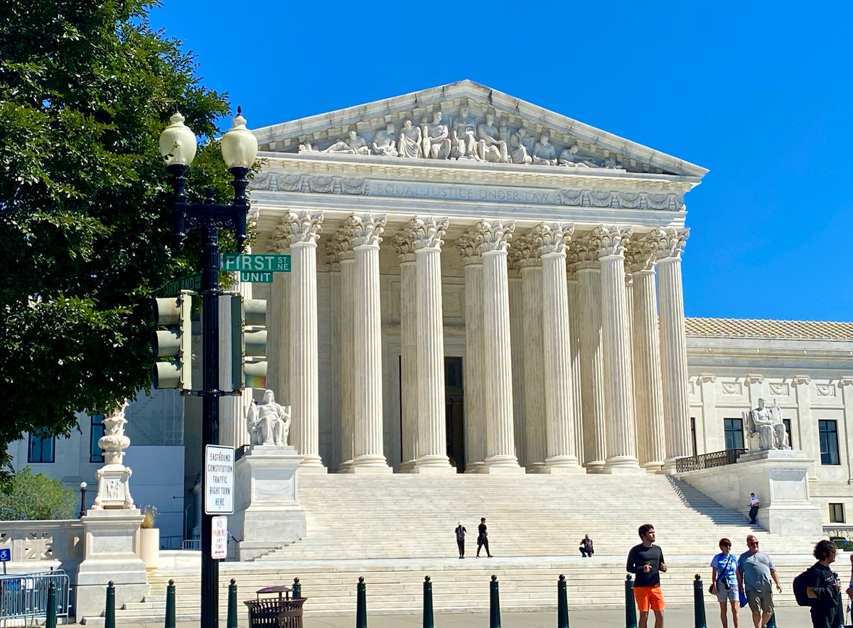 NAJournal1's tweet photo. Supreme Court Agrees to Review the Colorado Decision to Ban Trump from the Republican Primary Ballot https://t.co/vLhGz1OZFg https://t.co/FRLvxJHVtJ
