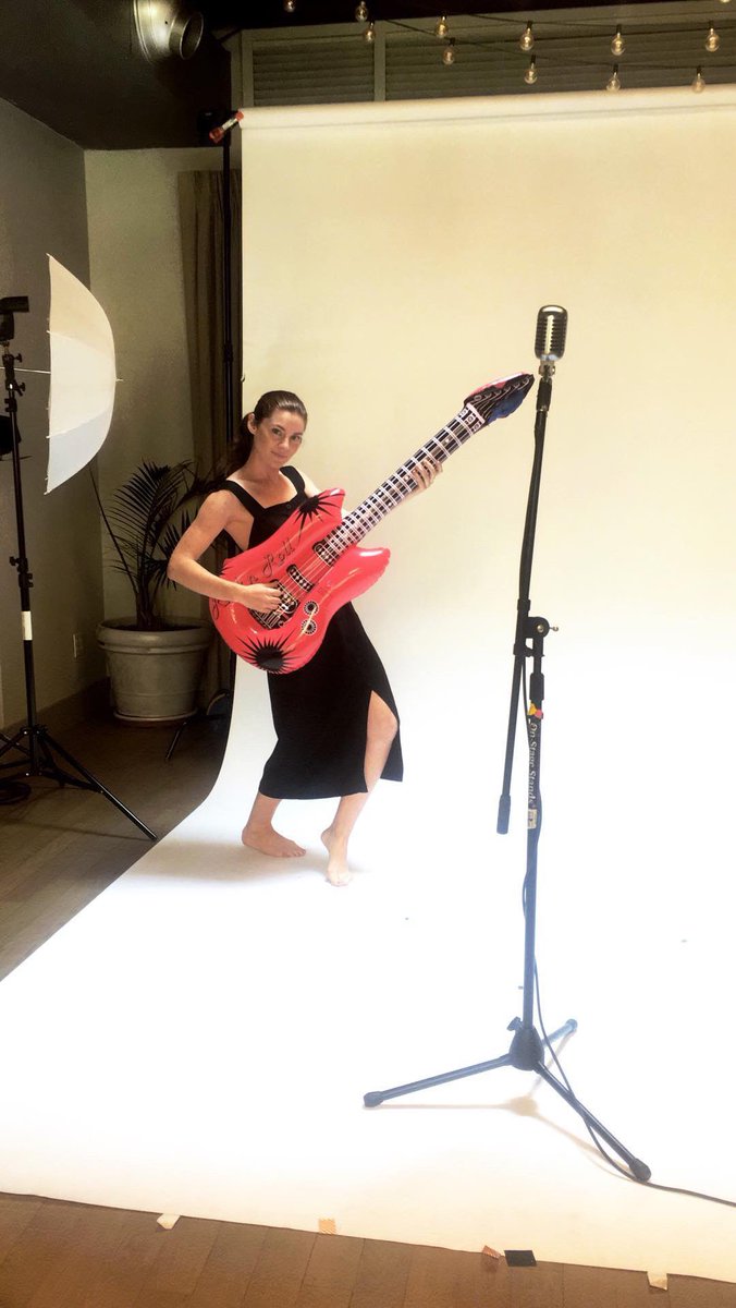 ashleyviolette's tweet photo. never forget when I was in the band for a day https://t.co/wQqukXosPl