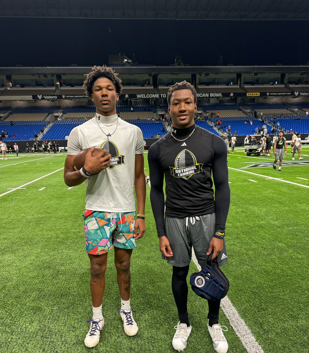 AjaBradford2026's tweet image. I am grateful for opportunity to compete with the best #football players of 2026 class. #AllAmericanBowl 🇺🇸#AABCO2ON4TION🏈 Best of luck next season guys!
@KeiHenderson1 @georgeduggins21 @ArinWarner 
Special thanks to
@SCSharkFootball @AABonNBC @Jalil_Johnson21 @Zinn68 @bbell__