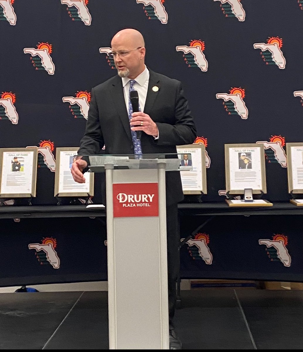 BTHS_Football's tweet photo. Congratulations to our  founding father Darrel Sutherland on being inducted into the @FACACoach hall of fame today which a well deserved honor for Coach Sutherland! Bartram Trail is eternally grateful for the foundation of excellence you have laid! #GoBears #SemperVirtus https://t.co/3BZfuZvdNI