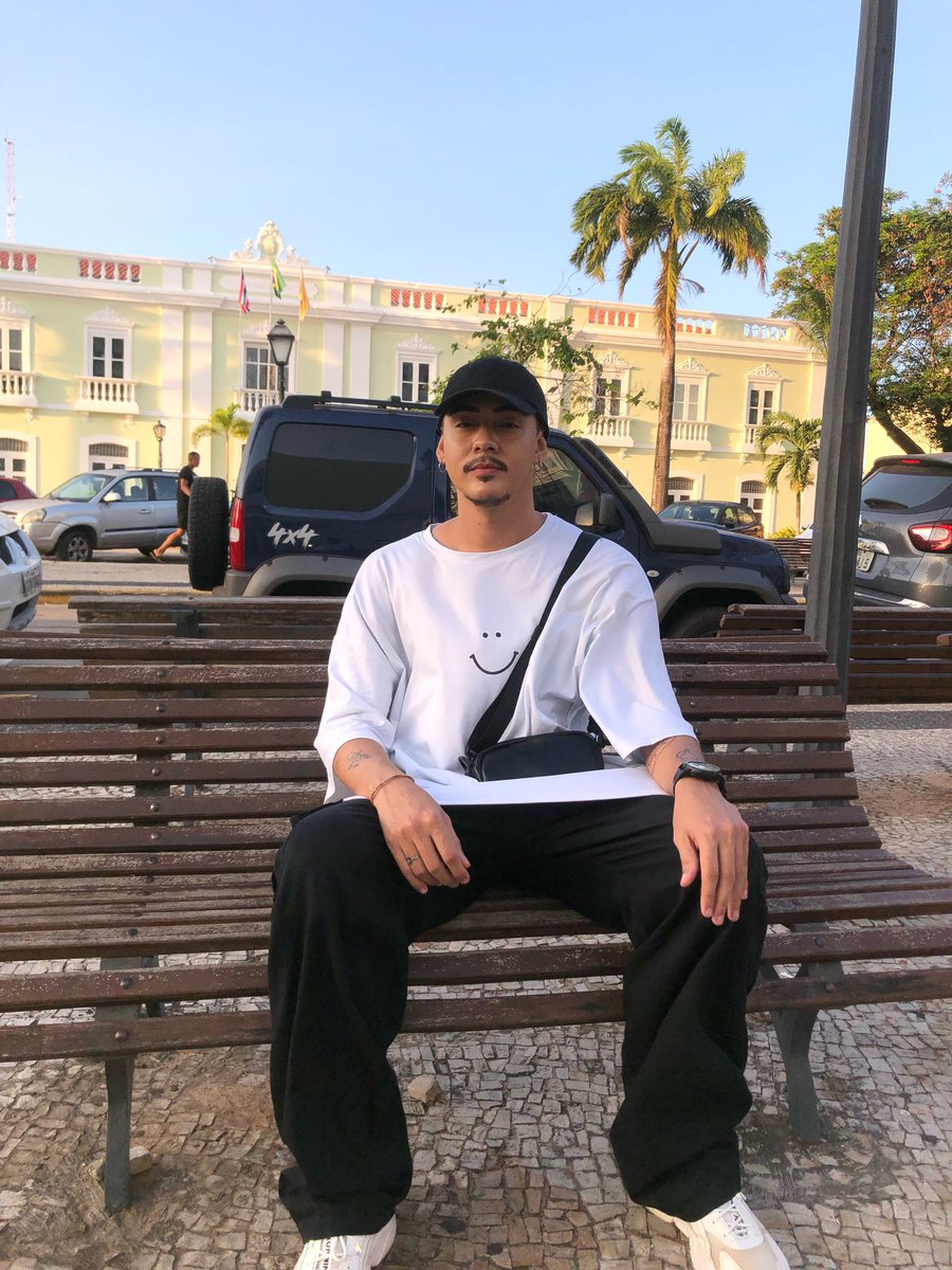 yurexx tweet media