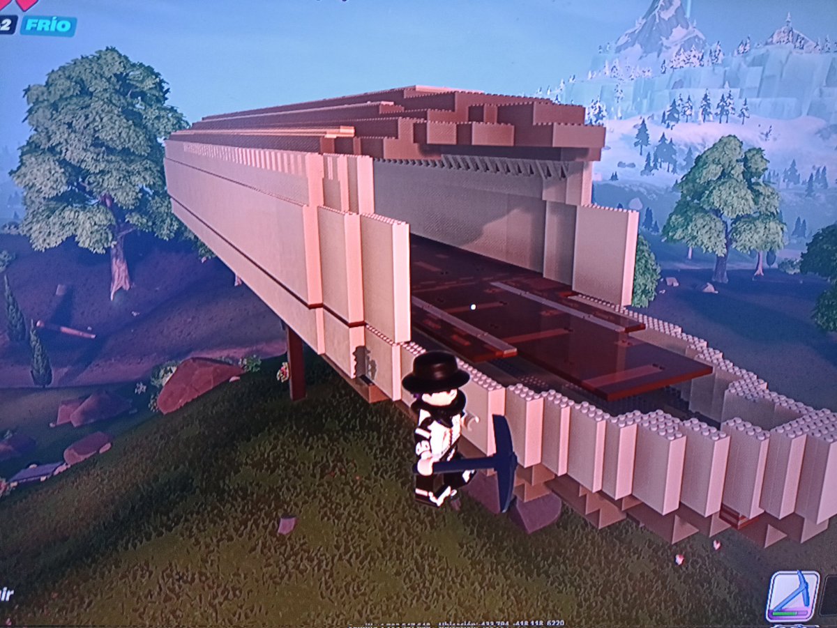 JoVer444's tweet photo. I'm making a plane in LEGO Fortnite
🦐

#LEGOFortnite https://t.co/HdSqGeoNZA