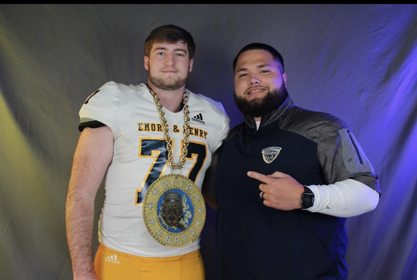 Brandon111105's tweet photo. Thank you for the amazing hospitality on my official visit. Looking forward to talking again soon. @CoachCoe_ @CoachNCopas @EmoryHenry_FB GO WASP!!!🐝 https://t.co/8gU1Uejor6