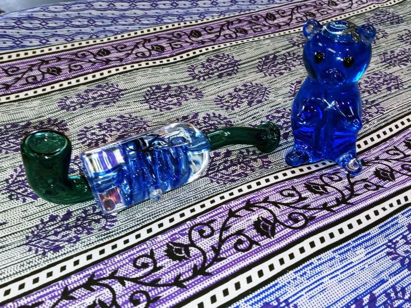 These pipes are filled with glycerin, not water! So you can freeze them to get some nice, smooth puffs. Plus, one is an adorable bear! And the other makes you look like a space Sherlock! Check out the Gas Pipe on NW HWY!

#thegaspipe #dfw #smokeshop #cute #coolpipes🔥💨