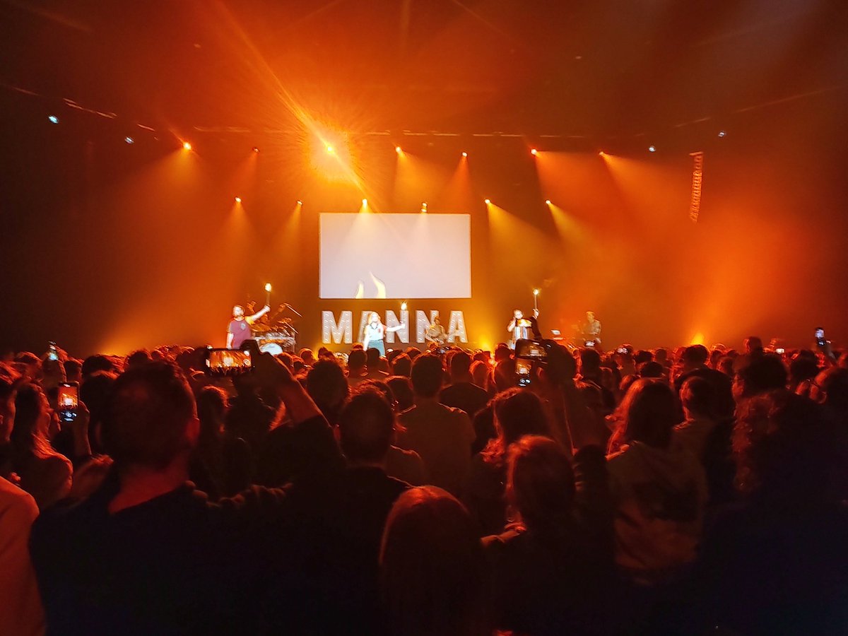 Weekendje Veendendaal met vanavond feestje in de Basiliek met <a href="/DamascusHiphop/">Damascus</a>