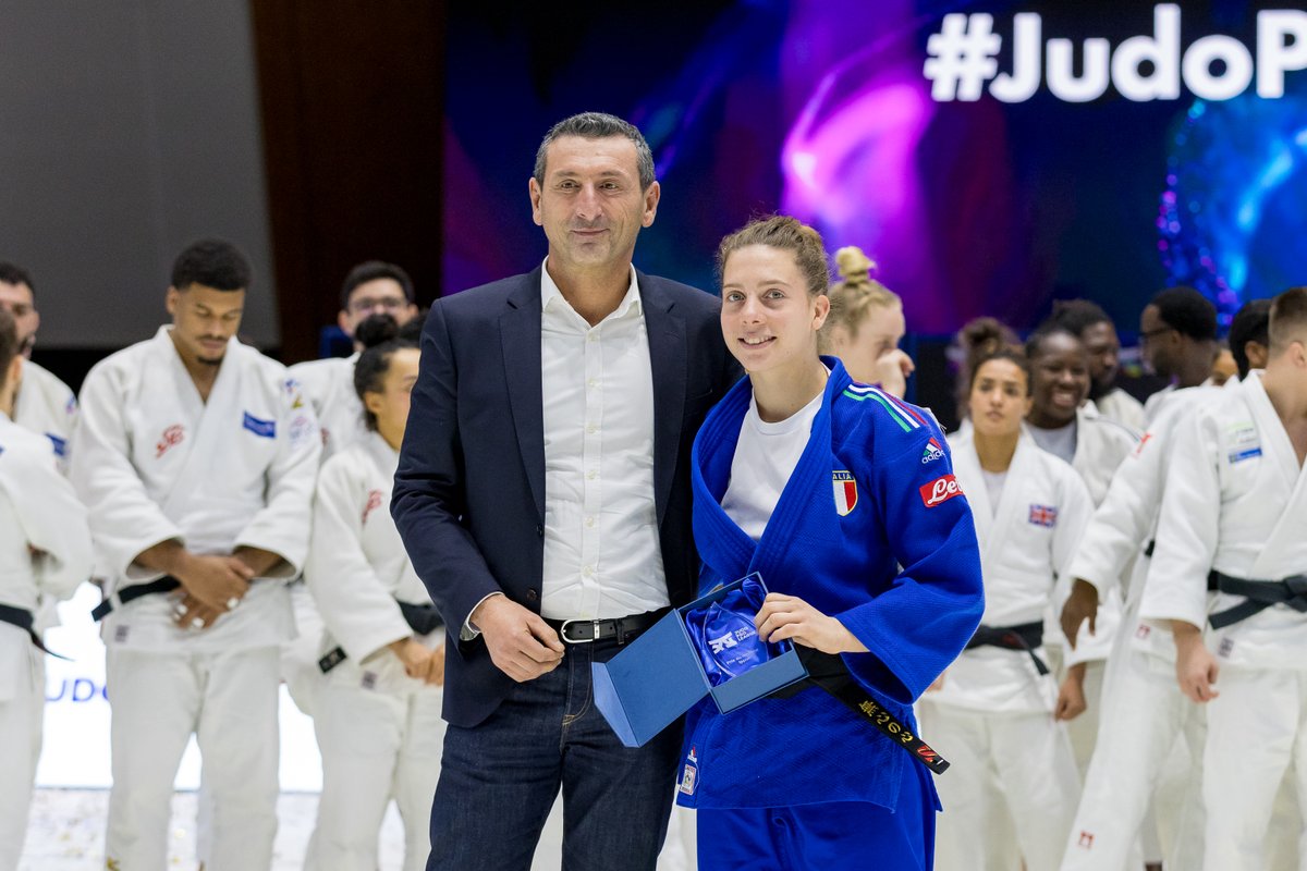 proleaguejudo's tweet image. Une brillante soirée au Dojo de Paris ! 🌟

Voici les 3 judokas récompensés : 

🏆 Meilleur judoka : Maxime Gobert
🏆 Plus beau ippon remis par @renault_fr : Savatina Russo
🏆 Judoka le plus fair-play : Cédric Olivar

📸France Judo/S.Bonnet
#FinalFour2023 #JudoProLeague2023