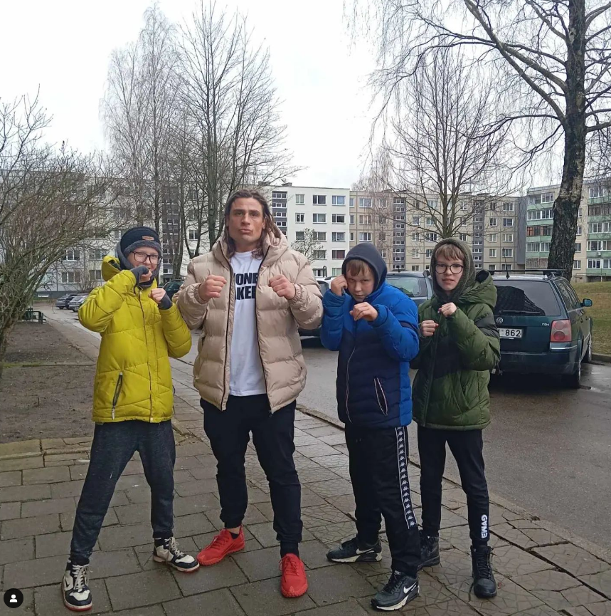 luzhy001's tweet photo. @iamfierre DONT MESS WITH US CUH 😈😈
ACTIONS SPEAK LOUDER THEN WORDS 💯🙏 https://t.co/xkCg1GmZWd