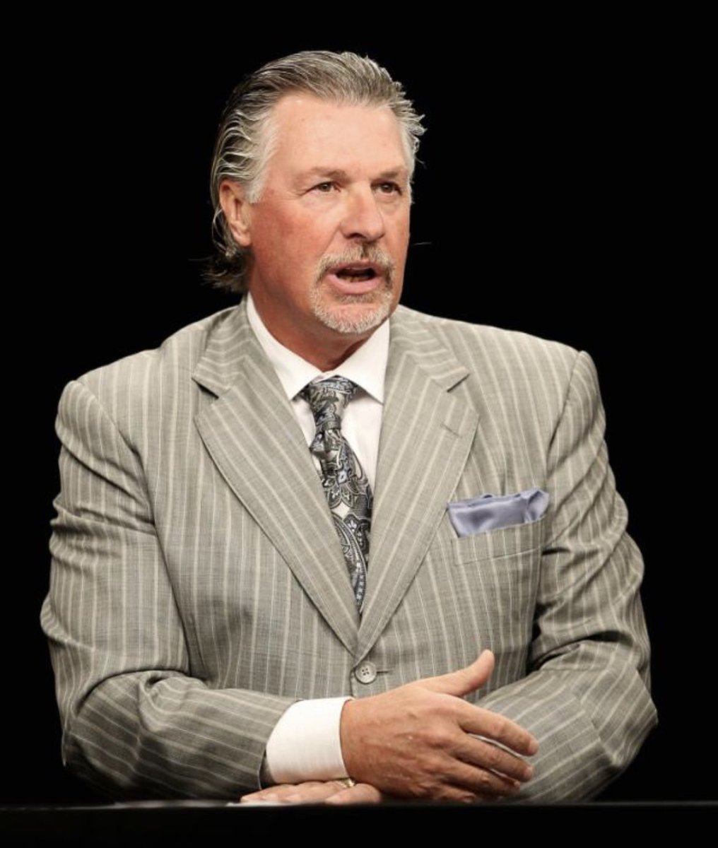 Lakes_Baseball's tweet image. BIG SHOUTOUT today to our fearless leader!!

Happy birthday to the oldest 30 year old in the world!! 🤣🤣

Coach Hoffman you are an incredible example of what it is to be a self-drive and successful human, with immeasurable compassion! 

WE ARE LUCKY!