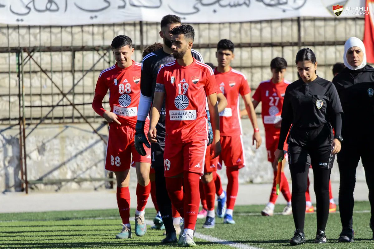 AlittihadSyria's tweet photo. 🟥 الأهلي 3️⃣ 🆚 حطين 0️⃣ 🟦
🔴سجل أهدافنا :
⚽ أنس دهان
⚽محمد غنام
⚽حسن دهان
🏟️ملعب السابع من نيسان - حلب
📸 | لقطات من اللقاء المؤجل لفريقنا الأولمبي |
🟥#ASCMEDIA | #SPL #WEEK_1 https://t.co/5BCR6rh6Jy