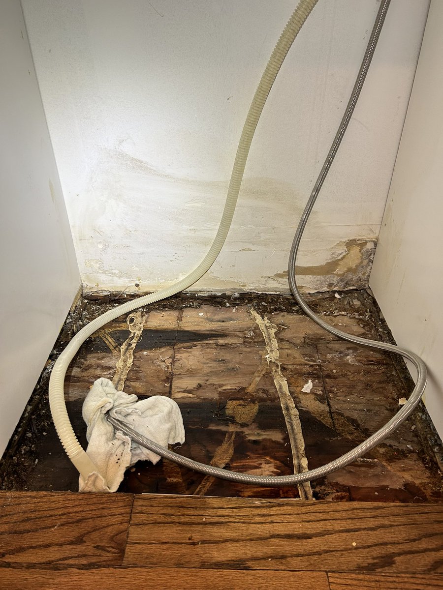 Chris Munns tweet media