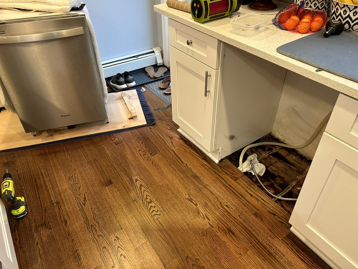 Chris Munns tweet media