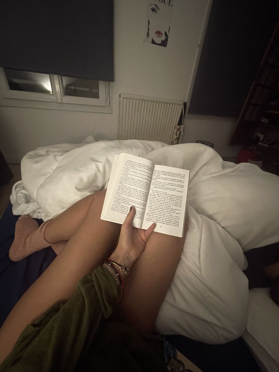 alessamarts's tweet photo. your smell next to me 💜 https://t.co/uCt4rXQM5w