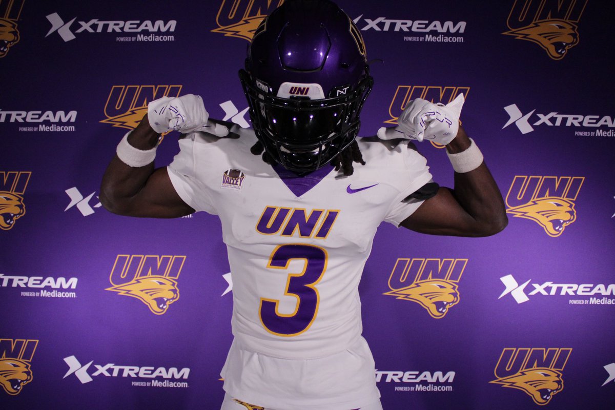 TheOnenOnlyRPJ's tweet photo. Amazing official visit at UNI,
Blessed to receive an Offer!!!
#Gopanthers 
@UNIFootball 
@CoachMarkFarley 
@brohach3 https://t.co/FKtcMzvviW