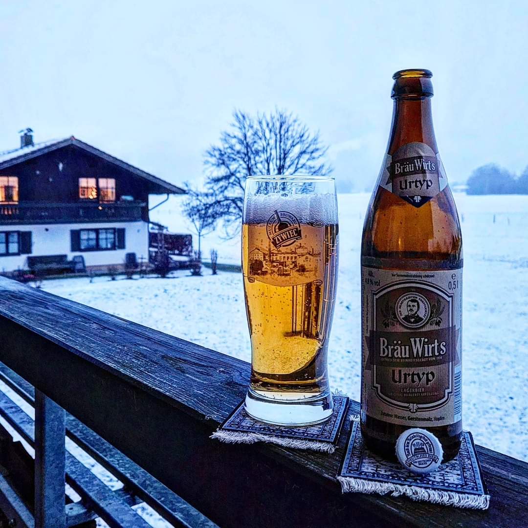 brunnenbraeu's tweet photo. Meininger Getränke Vertrieb - Bräu Wirts Urtyp (**) 4,8%

#beeronthecarpet #beerwithaview

#meiningergetränkevertrieb #mgv #bräuwirts #urtyp https://t.co/FRQ1otL95e