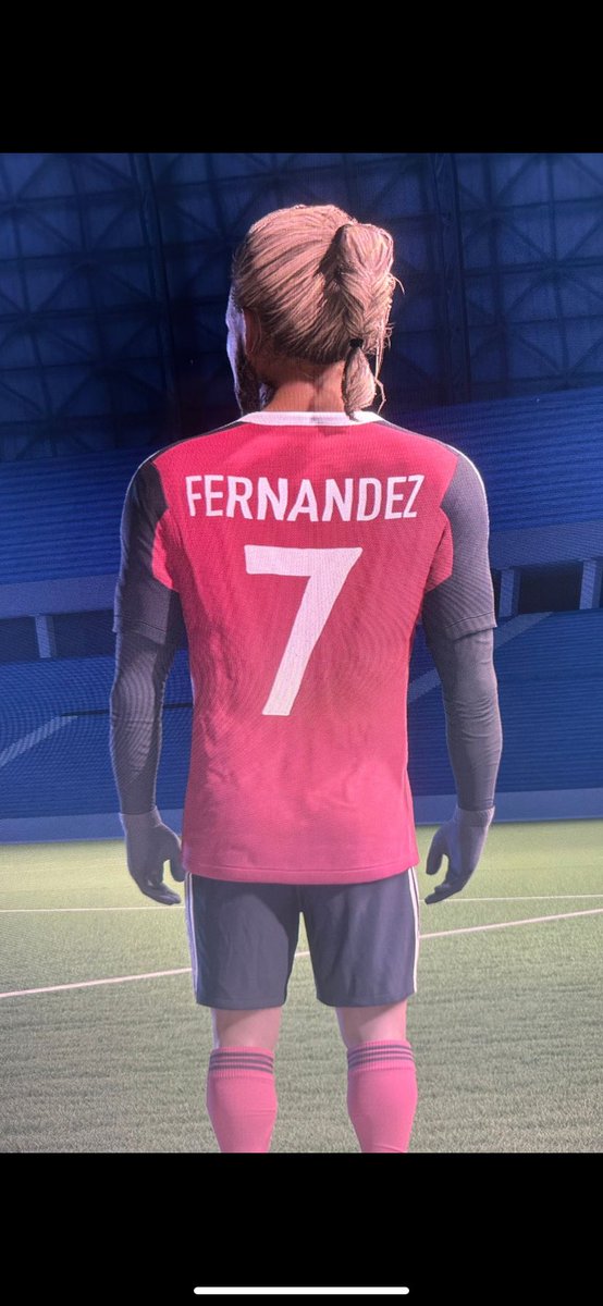 EastbourneFc's tweet photo. The club are pleased to announce the signing of the electric winger Fernando Fernandez ⚡️

He joins us from Club Santos Laguna on a five year deal! https://t.co/SpWMxB04MU