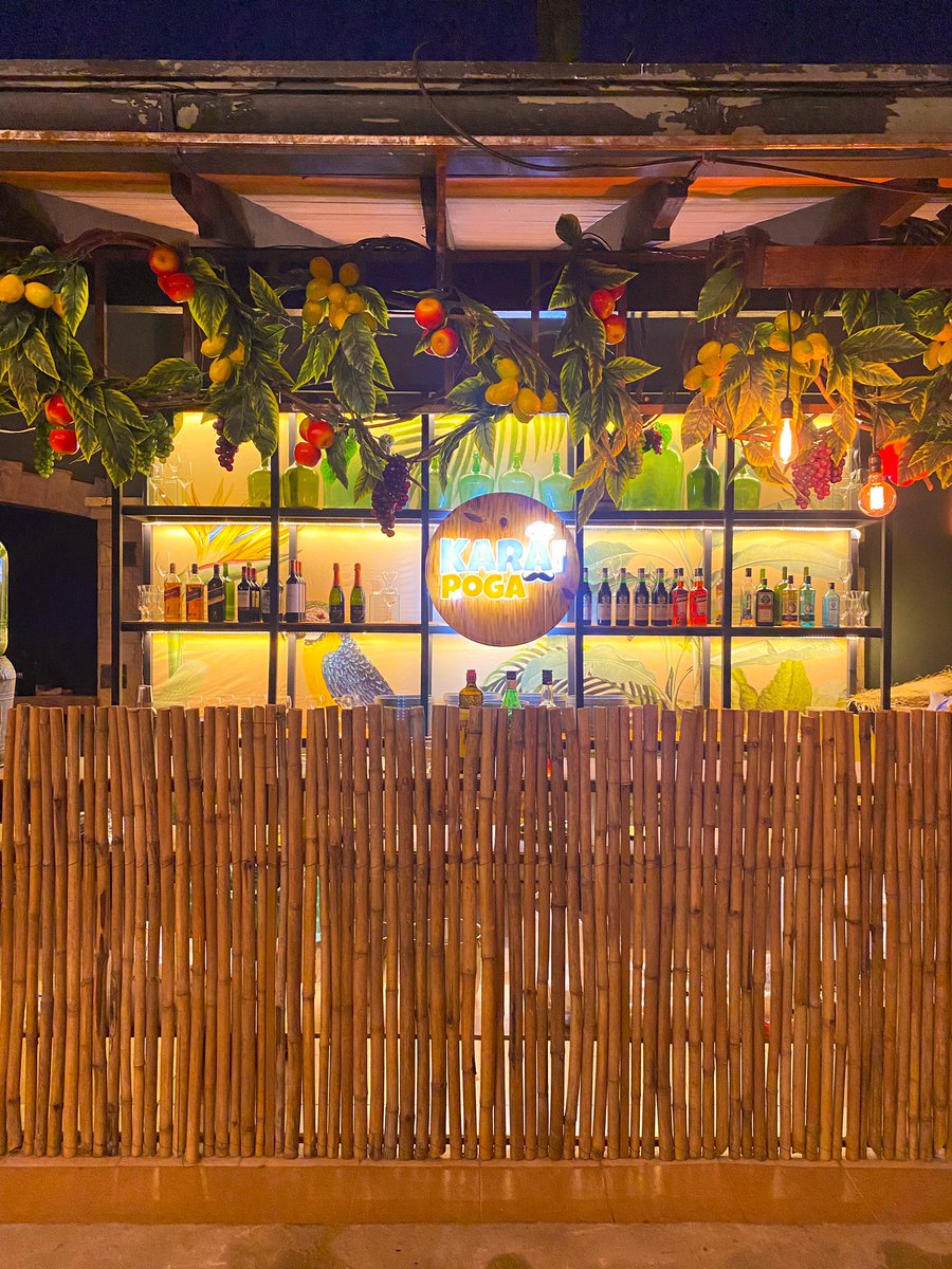 ral_acua's tweet photo. Se acaba de inaugurar este bar en Asunción, están con promos todos los días, hamburguesas desde 15mil gs chopp, tragos, picadas, la ambientación esta espectacular sobre Gral Santos casi pirizal abren de martes a domingo de 18 a 02am mega recomendado que vayan a conocer!! 👌🏻🎉✅ https://t.co/9E5yBrLZzZ