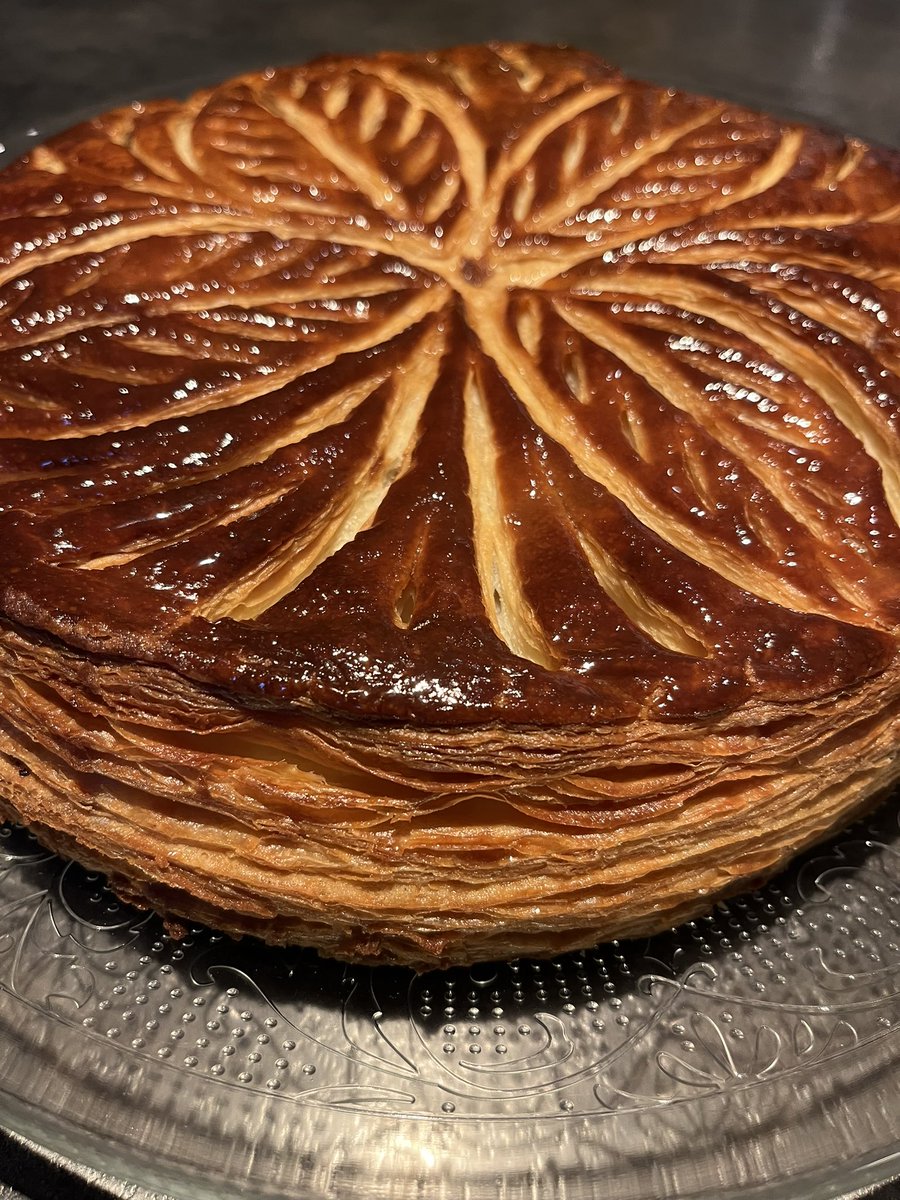 SAND1982's tweet image. Galette Time! 👑