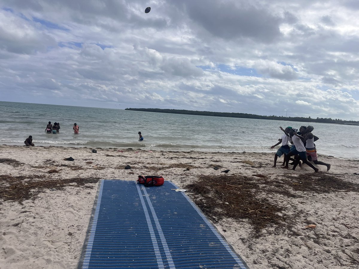 Zaybo777's tweet image. Winter Break Academy @RootsBlackHouse 

Free laptops for every student 💪🏾💪🏾💪🏾💪🏾