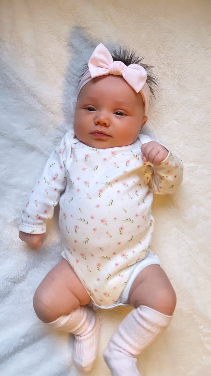 kaatelynn1123's tweet photo. I got blessed with a healthy, perfect baby girl 😍 I’m so in love with her https://t.co/mTMFqy01JD