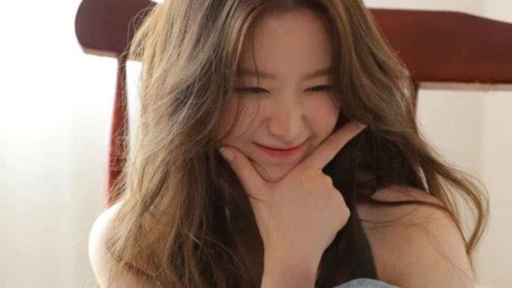 lexjooyeon's tweet photo. 𝐑𝐎𝐋 — 𝐇𝐚𝐩𝐩𝐲 𝐛𝐢𝐫𝐭𝐡𝐝𝐚𝐲, 𝐠𝐢𝐫𝐥𝐟𝐫𝐢𝐞𝐧𝐝? https://t.co/gJvgJp9nyD
