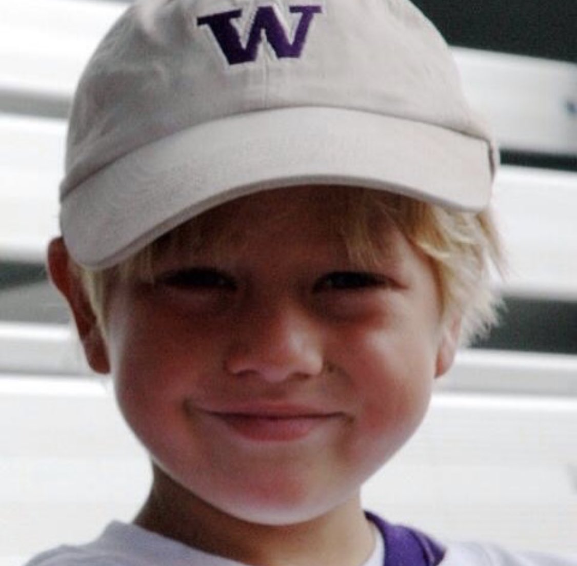ChristinNColas's tweet photo. @Softykjr For my son Kyle who LOVED Husky Football &amp; was the “Lucky Dawg” vs Ohio State in 2007. Kyle was diagnosed w/ rare brain tumor @ age 6 &amp; died just after his 8th birthday. Kyle, his brother Nic, &amp; I never missed a game thru his battle - even when he couldn’t walk in on his own. 💜 https://t.co/UbLP0LyiOG
