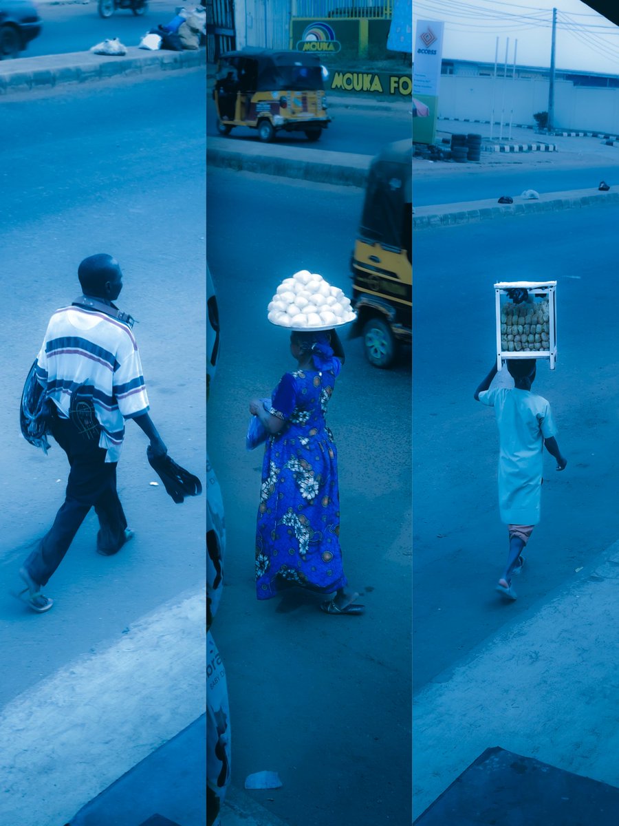 Snap_venus's tweet photo. Day 6 of #30daysofphotography
Blue hues and the hustling streets. https://t.co/2X8dmR0chZ