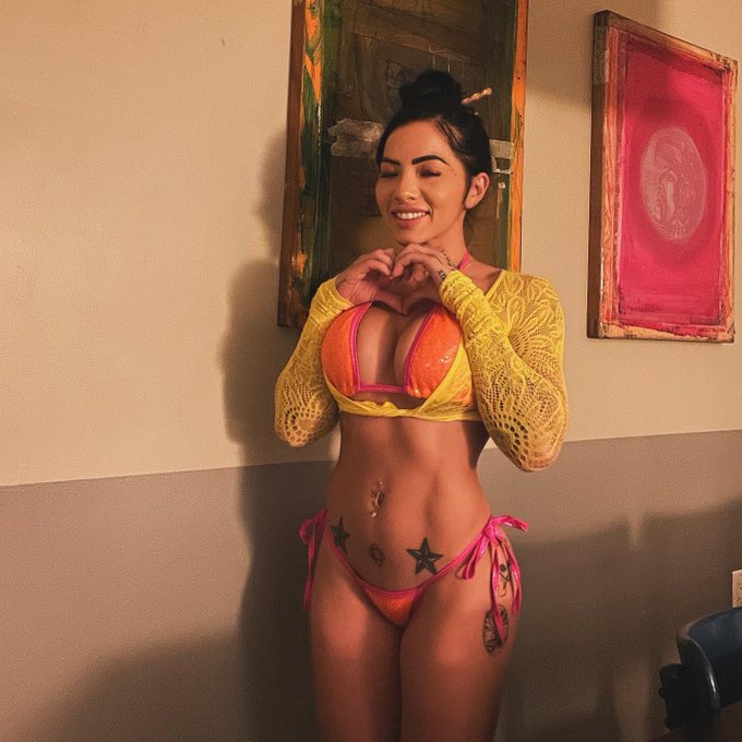 Please cum have fun with me https://t.co/1lTWr2pMYb 🥺🥺🥺 need some company https://t.co/u5qBEOfoFR