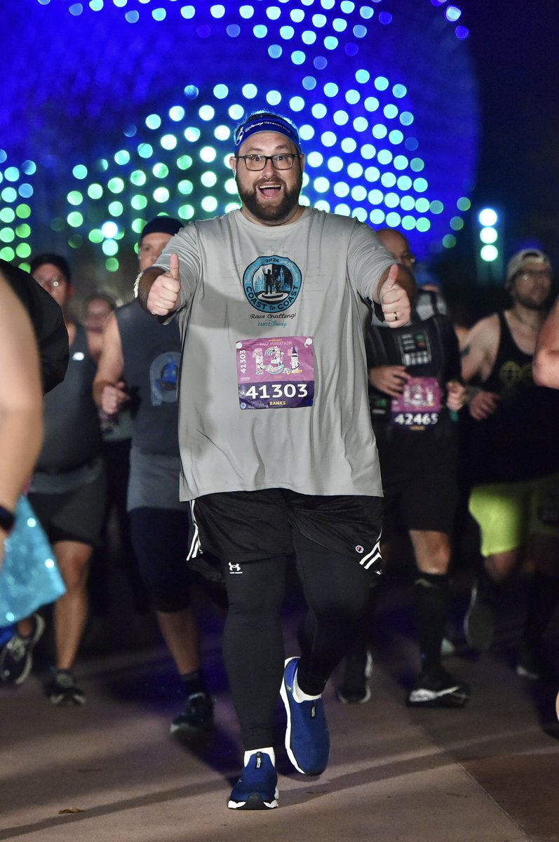 BanksLee's tweet photo. The first half of my first-ever Coast to Coast Race Challenge was a success, despite the wind and eventually rain. Congrats to everyone out there who ran this morning and I hope to see you all around Disneyland next week! @runDisney #WDWHalf https://t.co/bg5XDAFXvT