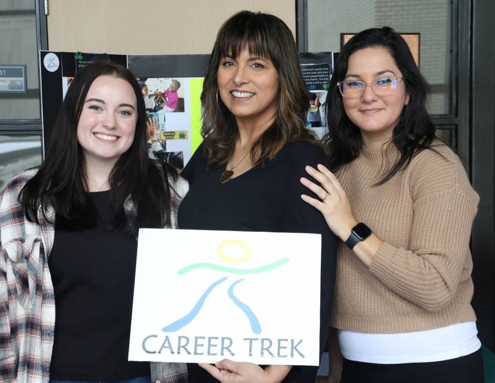 thebrandonsun's tweet photo. Career Trek in Westman is coming back from the pandemic in a big way, giving students hands-on experience in new and expanded programs that offer a glimpse into real-world jobs. https://t.co/mqwENH0fVW #bdnmb https://t.co/BBgKnJVzqF