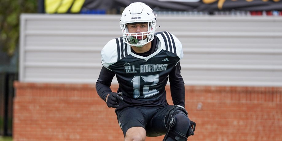 Sean Bock (@sbock247) on Twitter photo Williamsburg linebacker and #Iowa four-star signee Derek Weisskopf will be playing in the All-American Bowl at 12 PM CT today on NBC/Peacock.
Weisskopf is No. 12 on the West team.
๐ท: <a href="/JScruggs247/">Jordan Scruggs</a> Williamsburg linebacker and #Iowa four-star signee Derek Weisskopf will be playing in the All-American Bowl at 12 PM CT today on NBC/Peacock.
Weisskopf is No. 12 on the West team.
๐ท: <a href="/JScruggs247/">Jordan Scruggs</a>