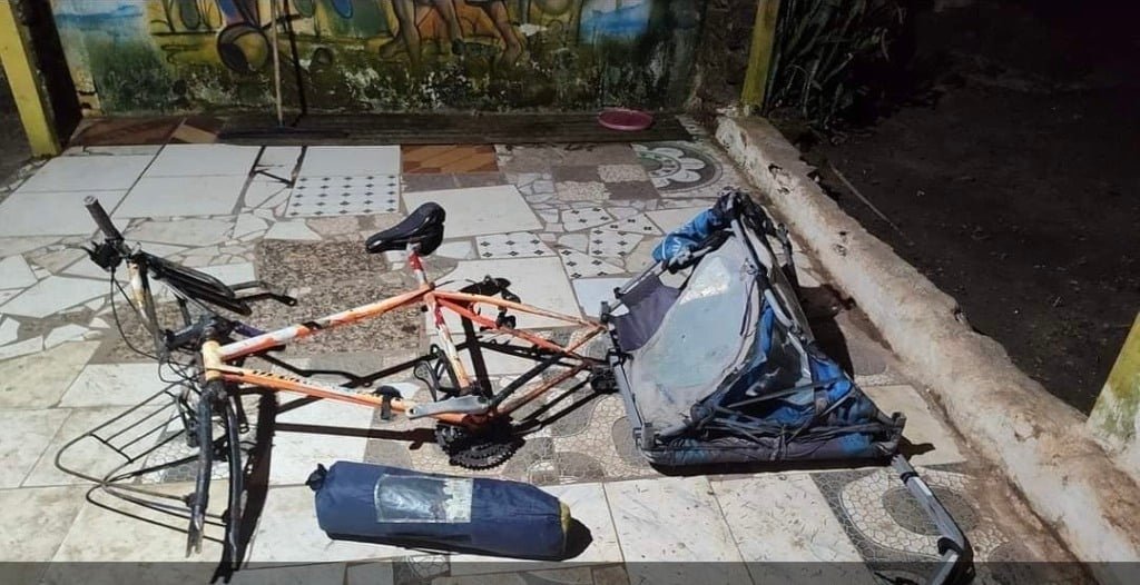 ImpactoVE's tweet photo. #6Ene 

🇧🇷 CONMOCIÓN EN BRASIL 

La noche del #5Ene fue encontrado el cuerpo de la reconocida ciclista venezolana, Julieta Hernández, en Brasil. El hallazgo tuvo lugar específicamente en el municipio de Presidente Figueiredo, ubicado en el estado de Amazonas.

Las autoridades locales informaron que Julieta fue sepultada en una zona cercana a los conocidos ‘rápidos de Urubui’. Junto a ella, también se encontró su bicicleta

📷: @folhabv