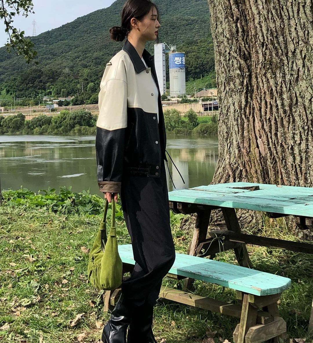 “Alexa, play What A Wonderful World by Louis Armstrong” 🌿 These snapshots were captured amidst the embrace of November's gentle whisper, where autumn casts its enchanting spell in my hometown.