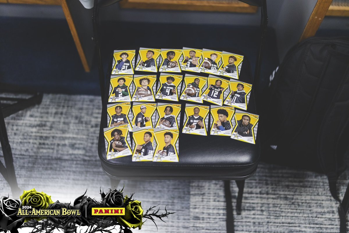 AABonNBC's tweet image. @PaniniAmerica blessed us with some gifts today. 

#AABCO2ON4TION 👑🌹🏈

#AllAmericanBowl 🇺🇸