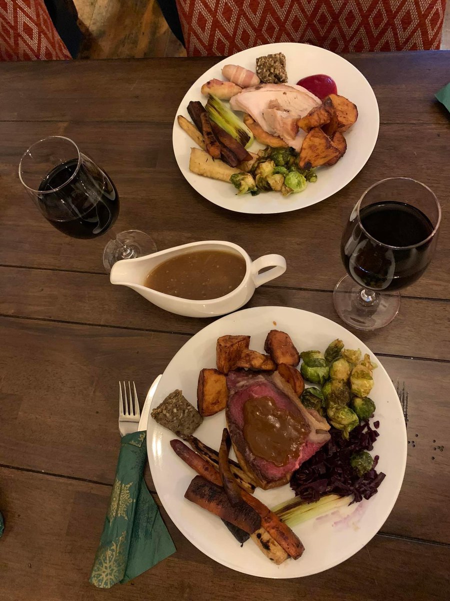 Join us tomorrow for the first roast of 2024 by a roaring fire, choice of lamb, beef or chicken 🔥🍽️