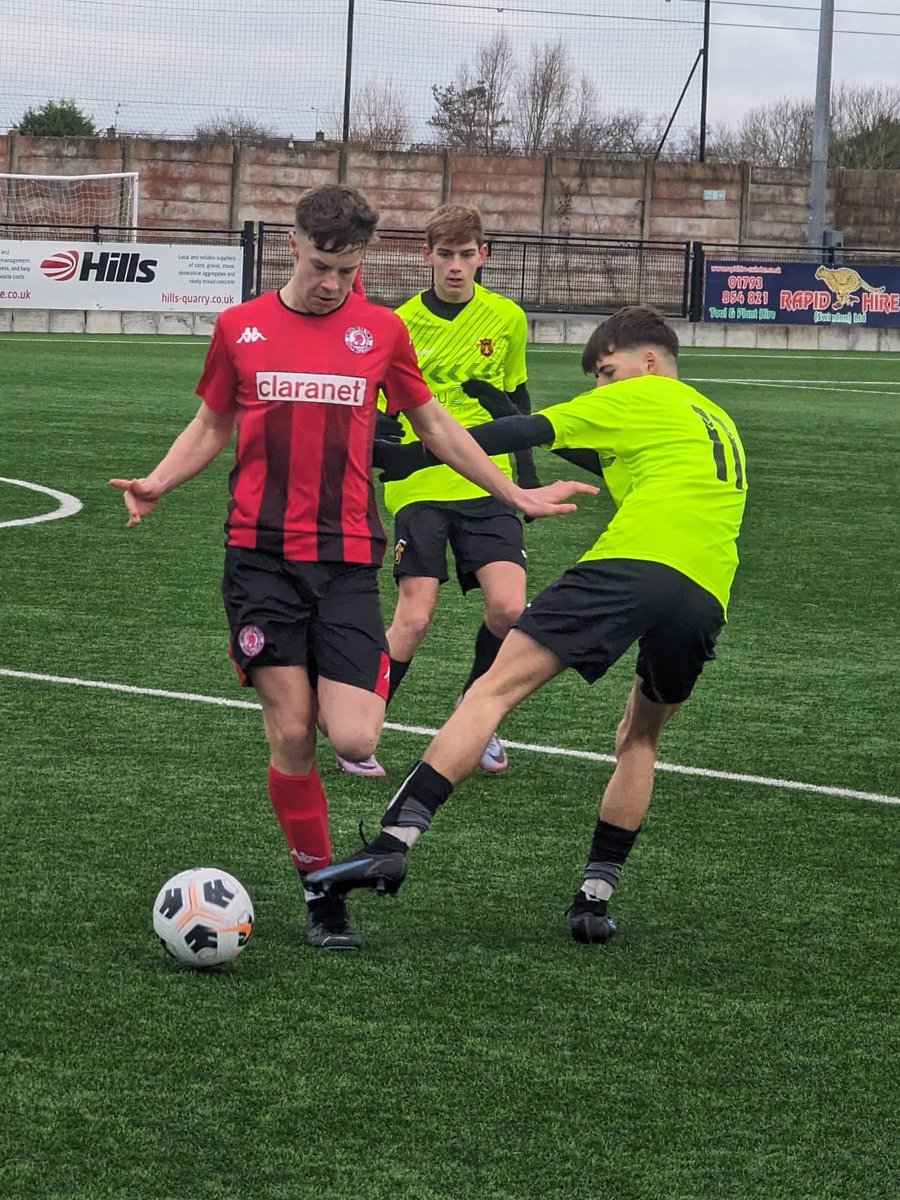 town_jpl's tweet image. Some photos from todays friendly against @CirenTownAcad 

Thanks to Simon and the lads for hosting us today, much appreciated for a much needed game after the Xmas break 👍

Good luck for the rest of the season ⚽️