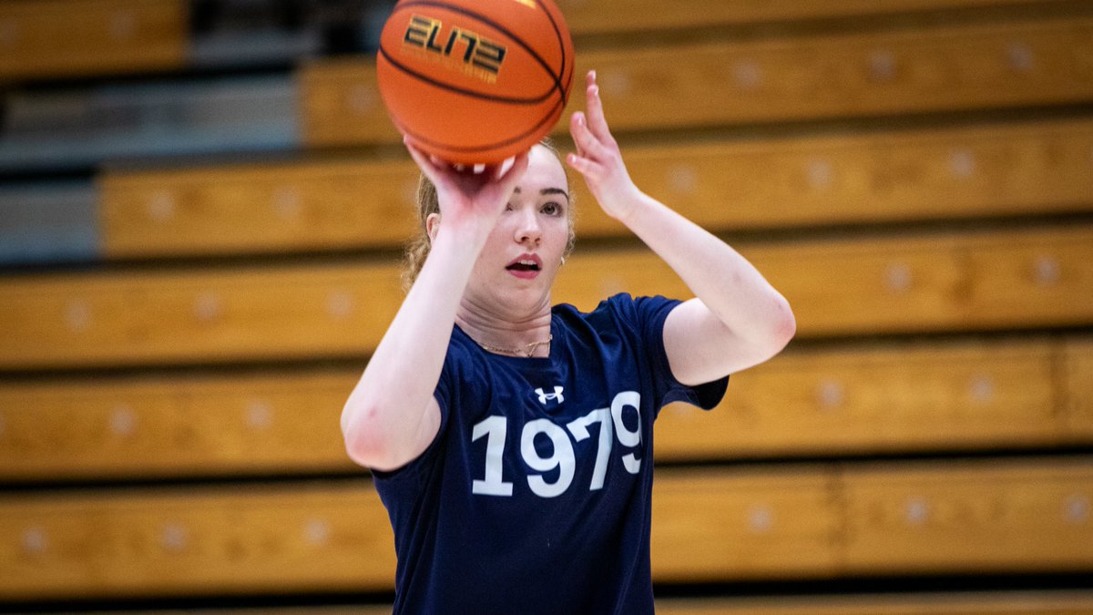 YaleWBasketball's tweet photo. ⚡ Ready for the @IvyLeague opener at Harvard!
#ThisIsYale | #leaveyourprint🐾 https://t.co/0hywPblhqD