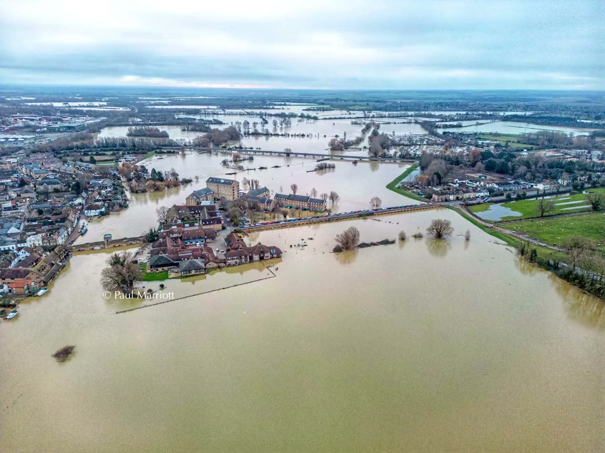 The River Nene in Peterborough (pics 1&2) and River Great Ouse in St. Ives (pic 3) have breached their banks leading to flooding #rivernene #flood #floods #flooding #rivergreatouse #Peterborough #river #weather #thebppa #newsphotography #picoftheday #potd