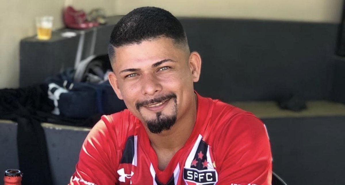 do_manias's tweet photo. Gente, a mãe do Jefferson está mobilizando uma vaquinha para trazer o corpo do seu filho para ser velado aqui em Lago da Pedra.
Quem sentir o desejo de ajudar o Pix é:
99984318062
Maria Melo dos Santos https://t.co/1USQ5BZ5B3